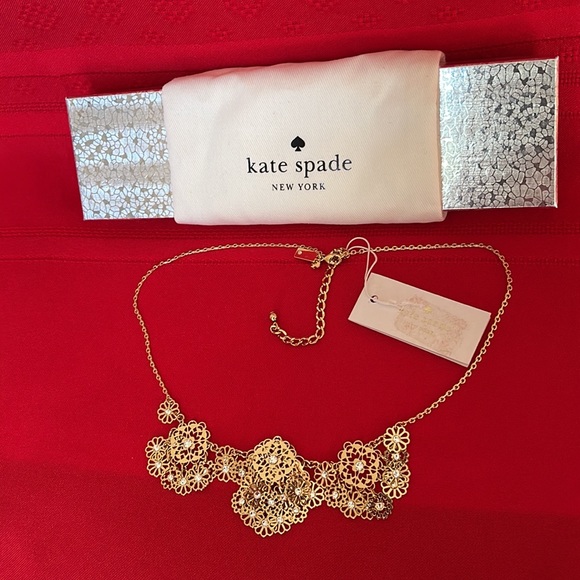 NEW KATE SPADE GOLDEN AGE CRYSTAL FLOWER NECKLACE MINT - Picture 4 of 14